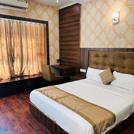 Hotel Bkc Mannat Bombay Eksteriør billede