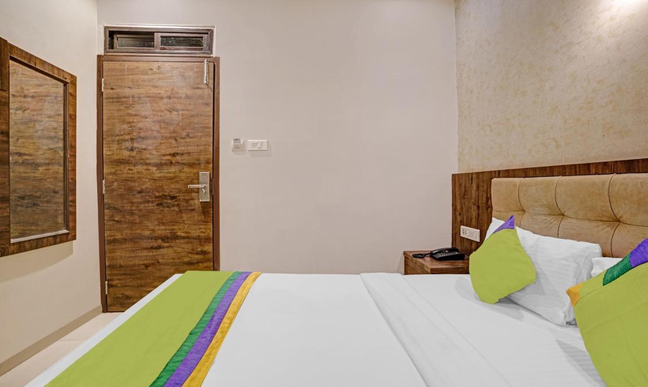 Hotel Bkc Mannat Bombay Eksteriør billede