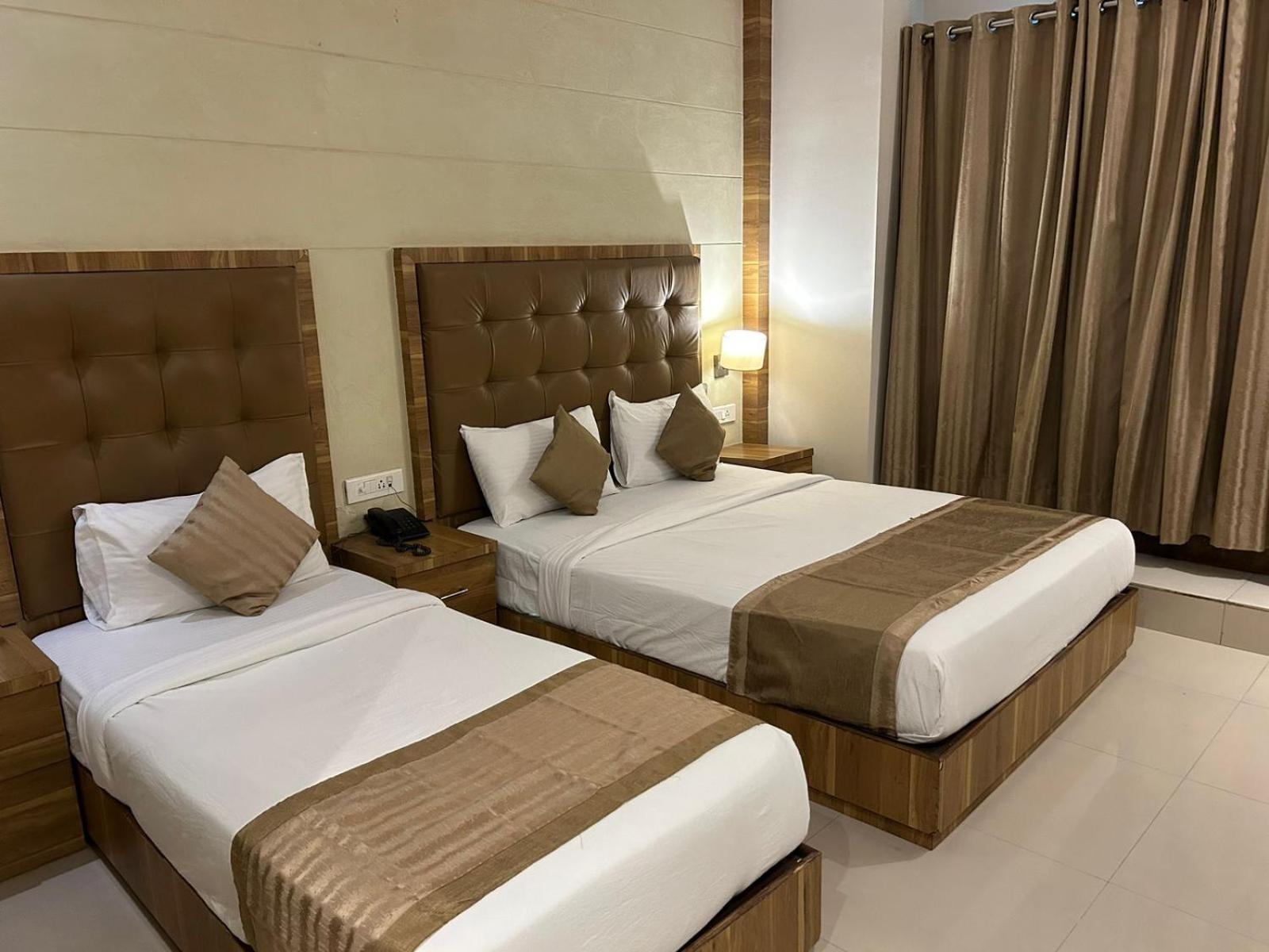Hotel Bkc Mannat Bombay Eksteriør billede