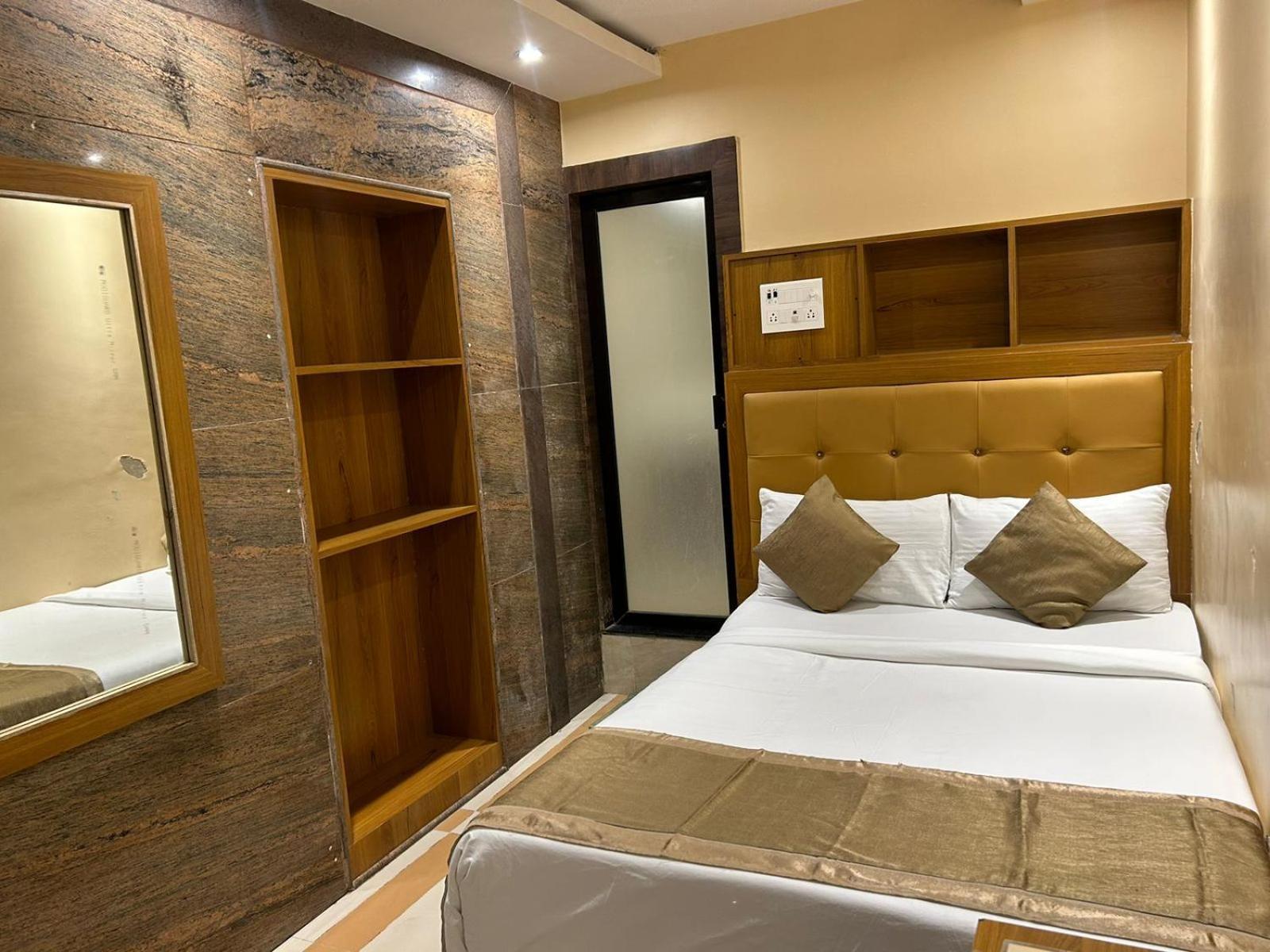 Hotel Bkc Mannat Bombay Eksteriør billede