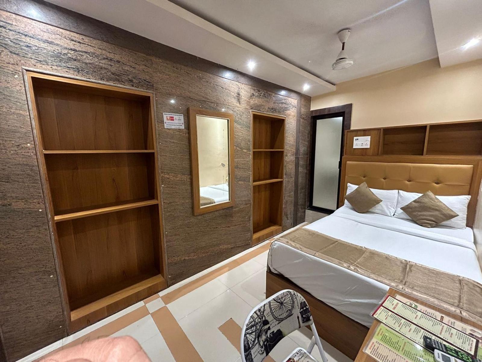 Hotel Bkc Mannat Bombay Eksteriør billede
